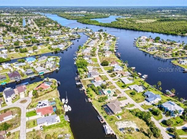 Photo of 13429 MARQUETTE BOULEVARD FORT MYERS FL 33905
