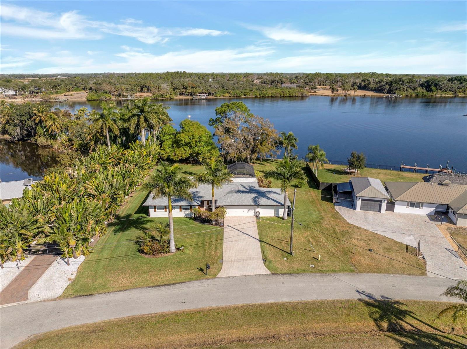 Photo of 14526 RIVERSIDE DRIVE FORT MYERS FL 33905