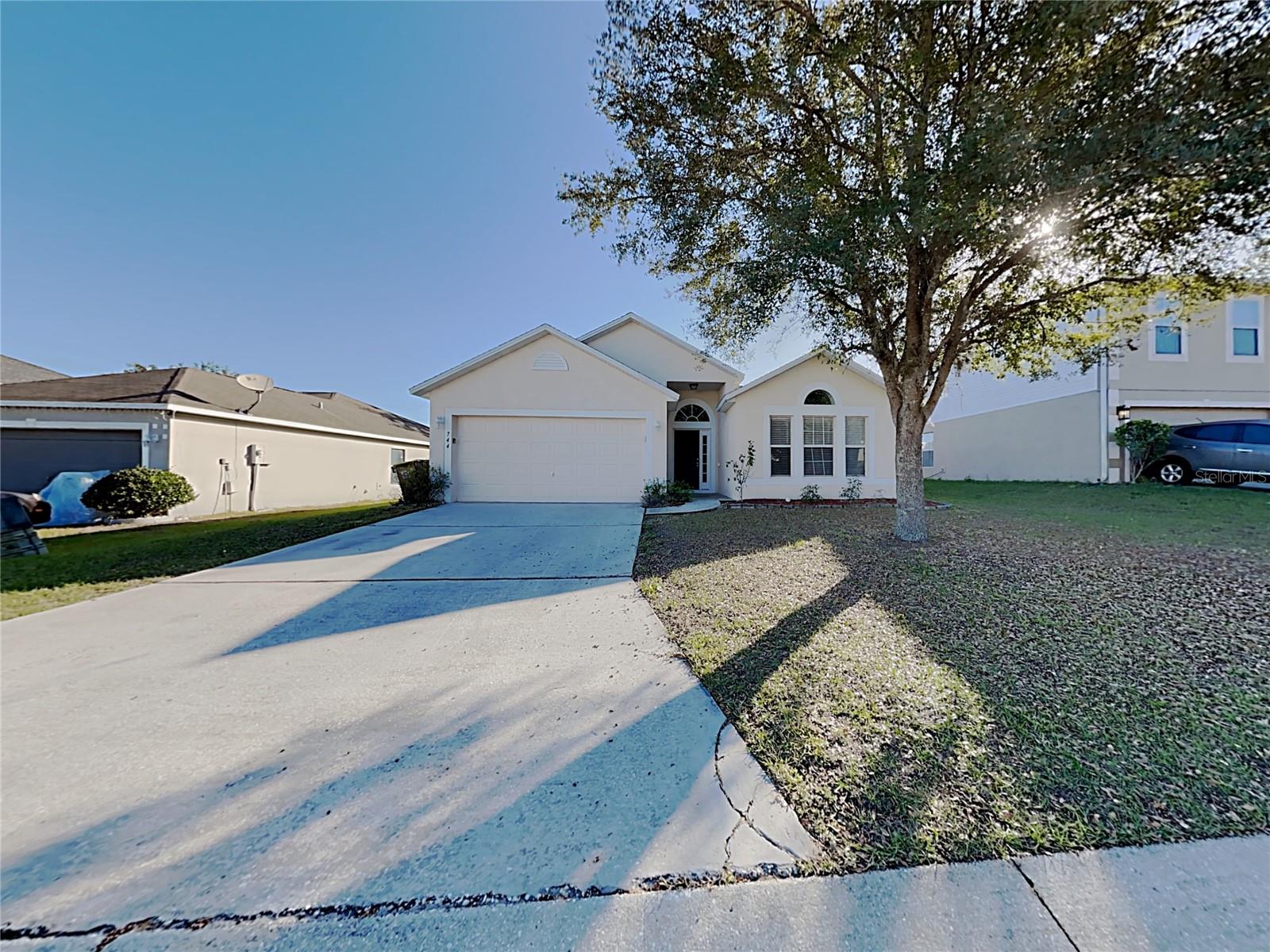 Photo of 744 LOBELIA DRIVE DAVENPORT FL 33837