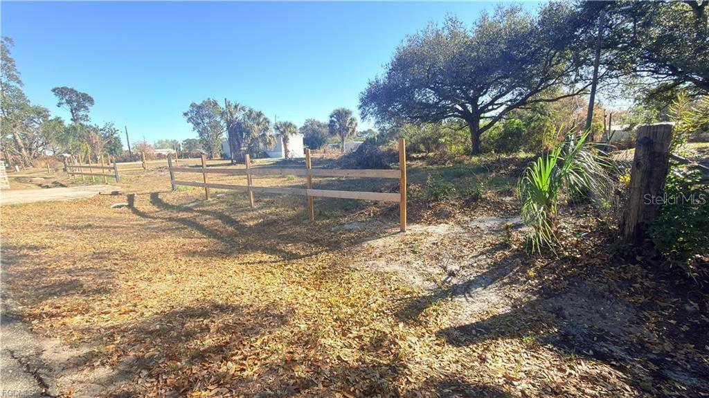 Photo of 8395 EBSON DRIVE NORTH FORT MYERS FL 33917