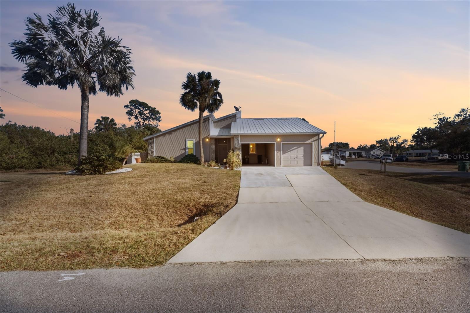 Photo of 643 BLUE LANE PORT CHARLOTTE FL 33952
