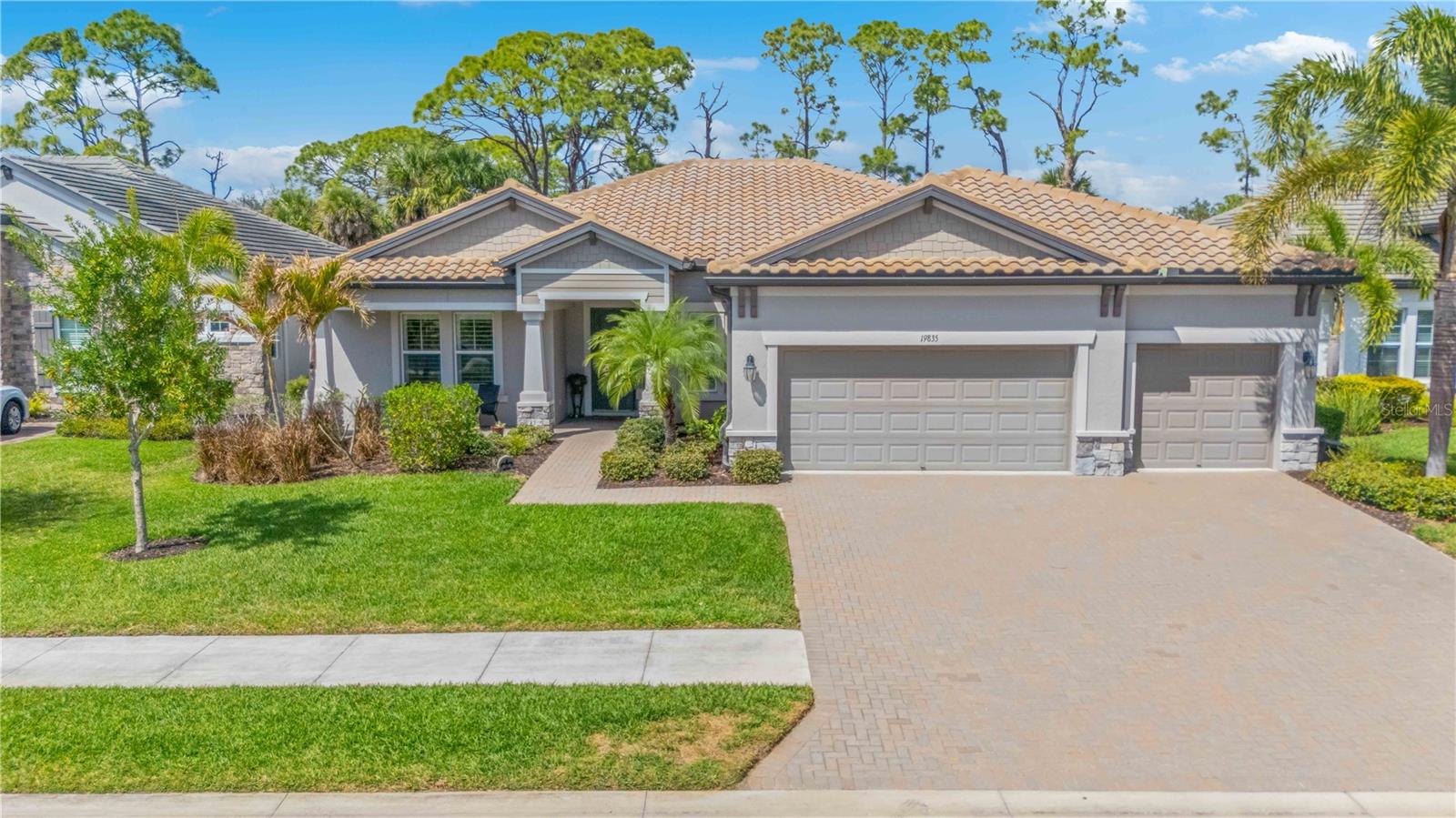 Photo of 19835 BRIDGETOWN LOOP VENICE FL 34293