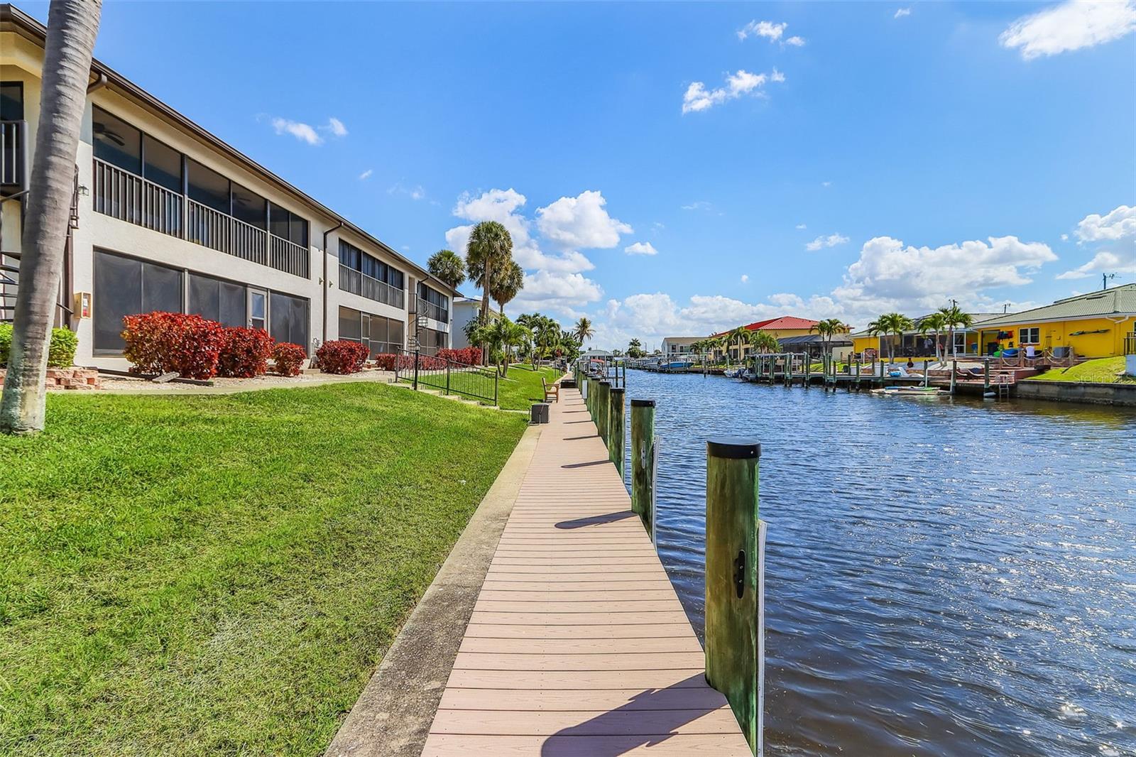 Photo of 3935 COUNTRY CLUB BOULEVARD #17 CAPE CORAL FL 33904