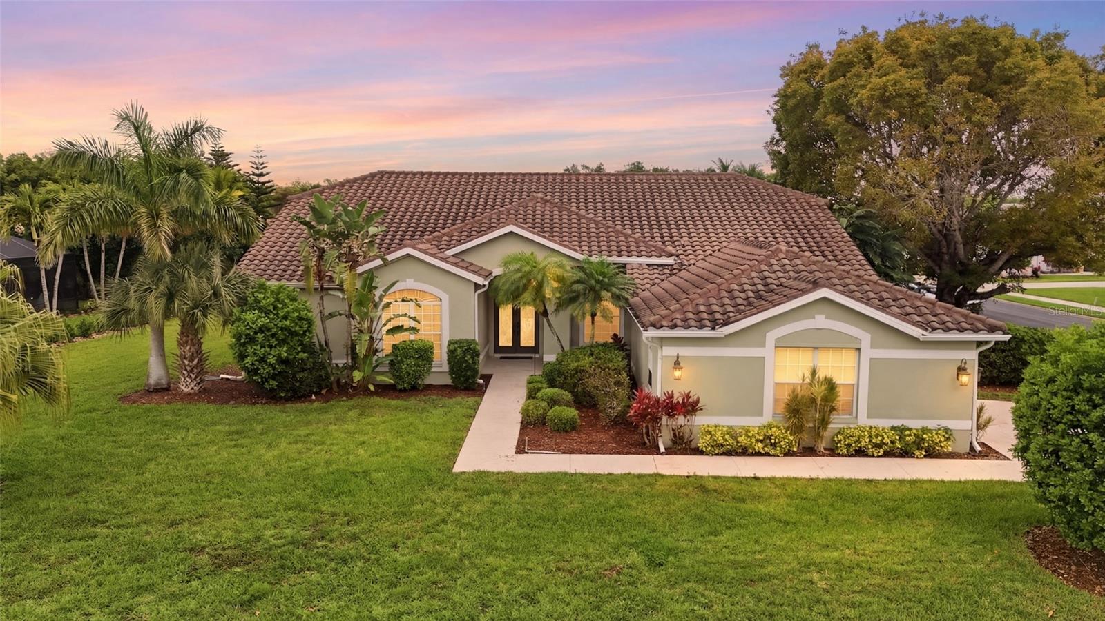Photo of 12761 DRESDEN COURT FORT MYERS FL 33912