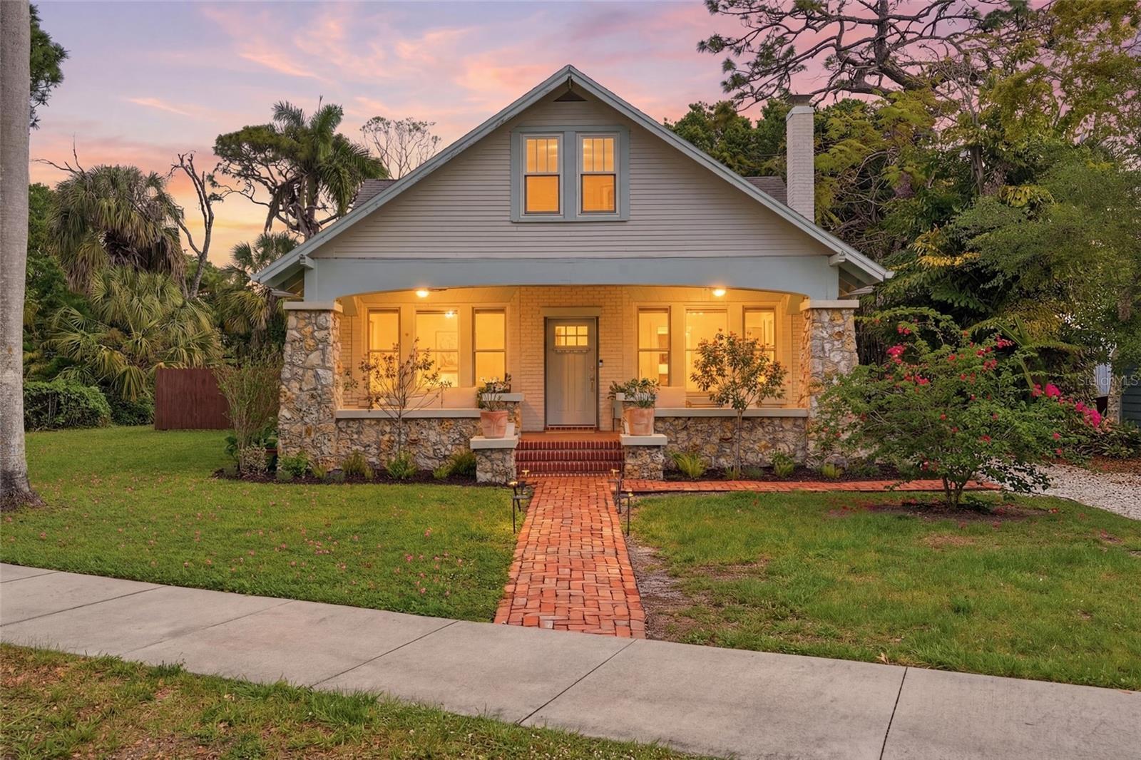 Photo of 1473 BARCELONA AVENUE FORT MYERS FL 33901