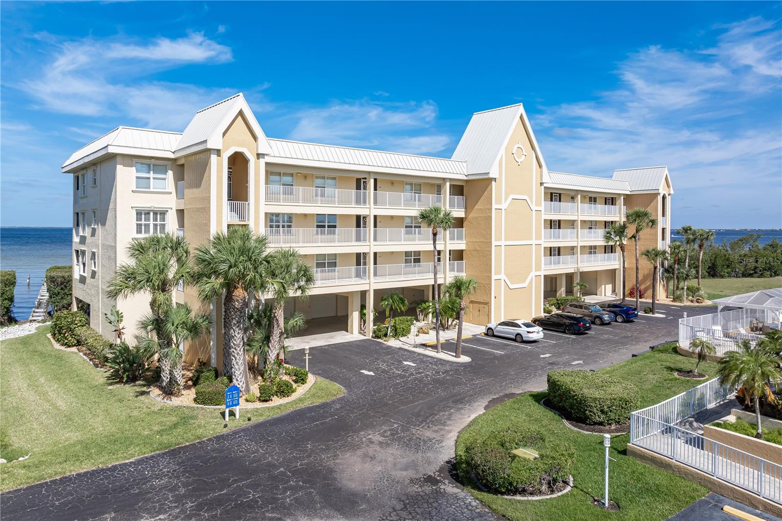 Photo of 101 N MARION COURT #215 PUNTA GORDA FL 33950