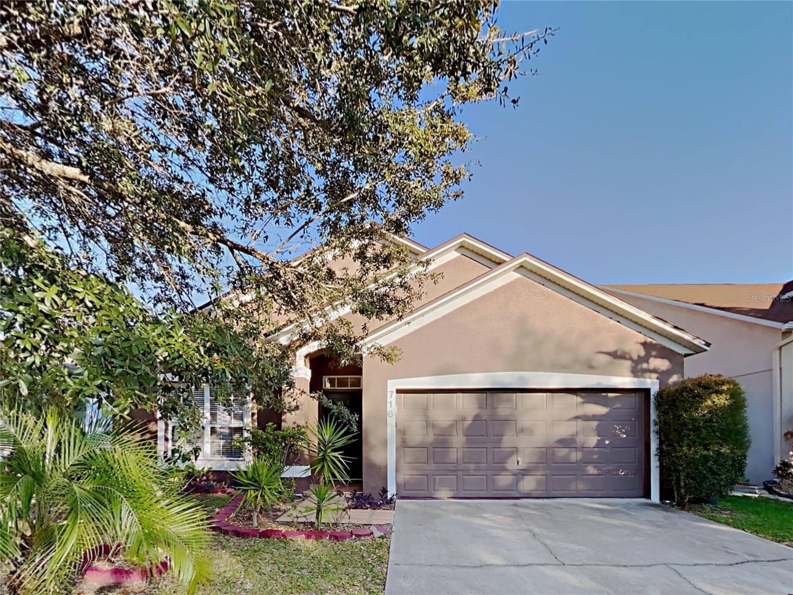 Photo of 716 KNOLLWOOD DRIVE DAVENPORT FL 33837