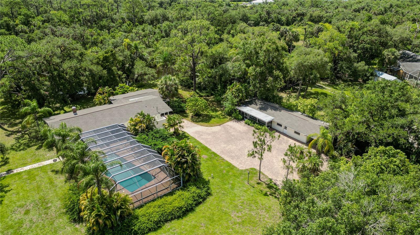 Photo of 18220 ELMWOOD DRIVE ALVA FL 33920