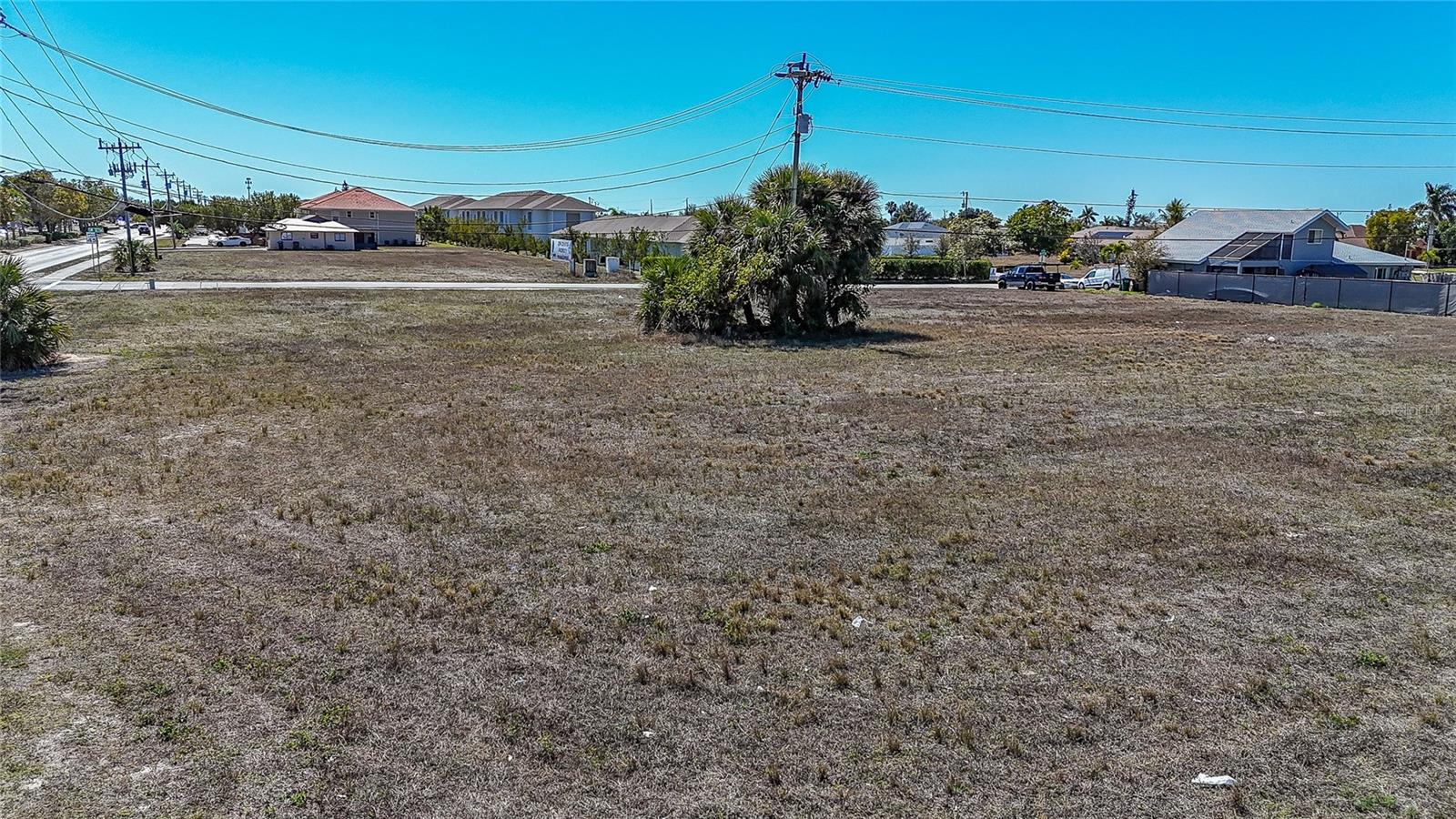 Photo of 804 GLEASON PARKWAY CAPE CORAL FL 33914