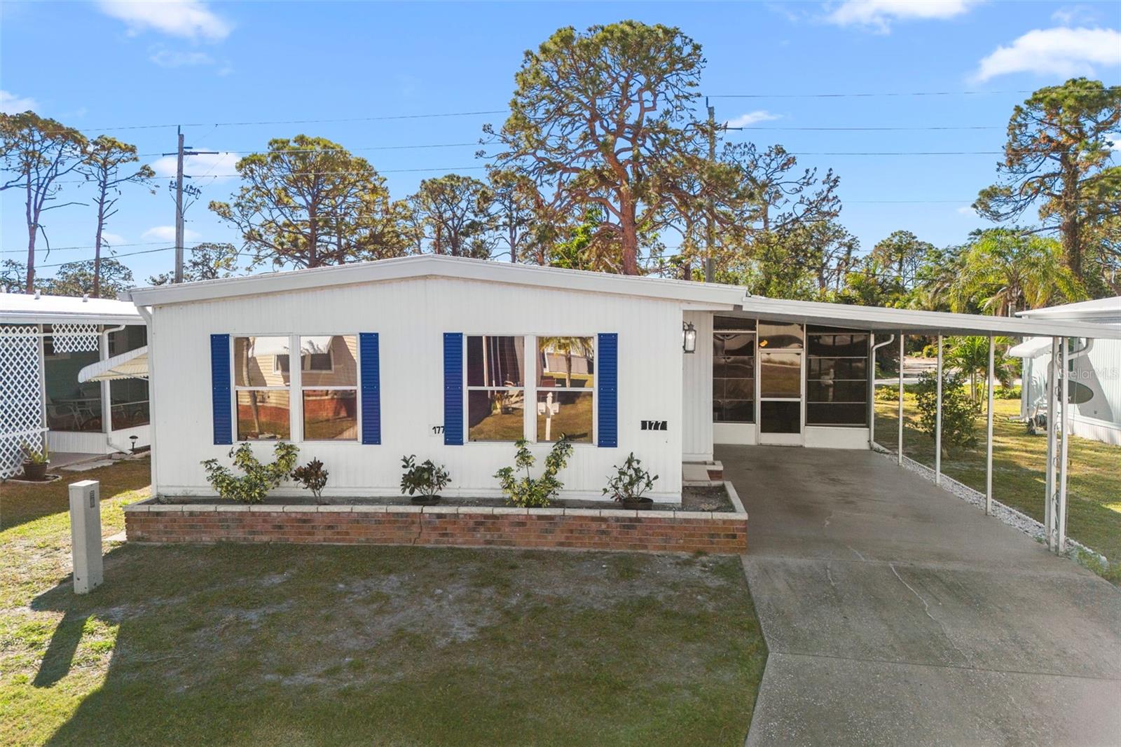 Photo of 177 S FIJI CIRCLE ENGLEWOOD FL 34223