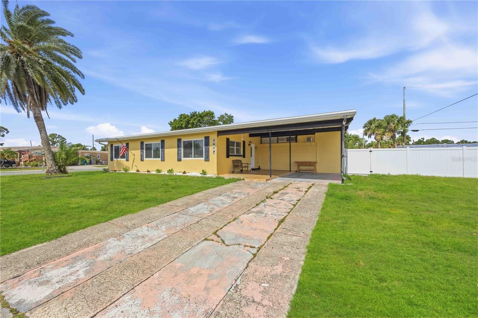 Photo of 2409 EDNOR STREET PORT CHARLOTTE FL 33952