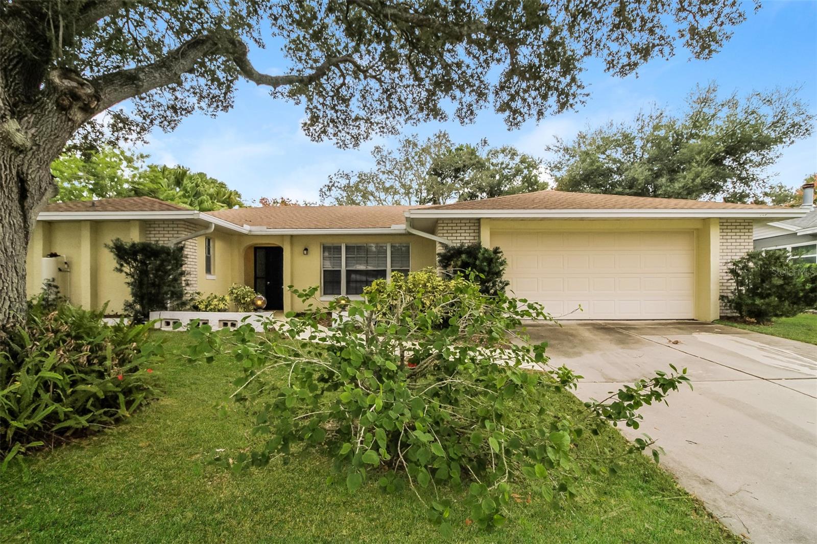 Photo of 745 LITTLE WEKIVA CIRCLE ALTAMONTE SPRINGS FL 32714