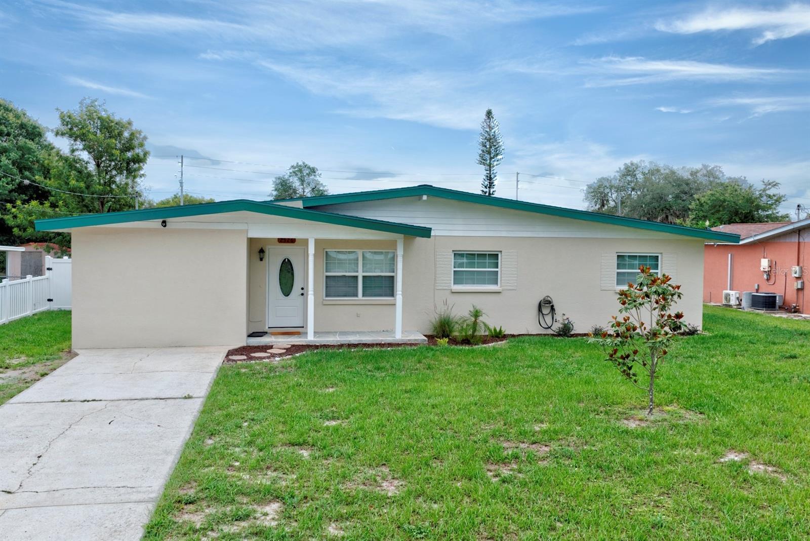 Photo of 2326 CLEVELAND ROAD SEBRING FL 33870