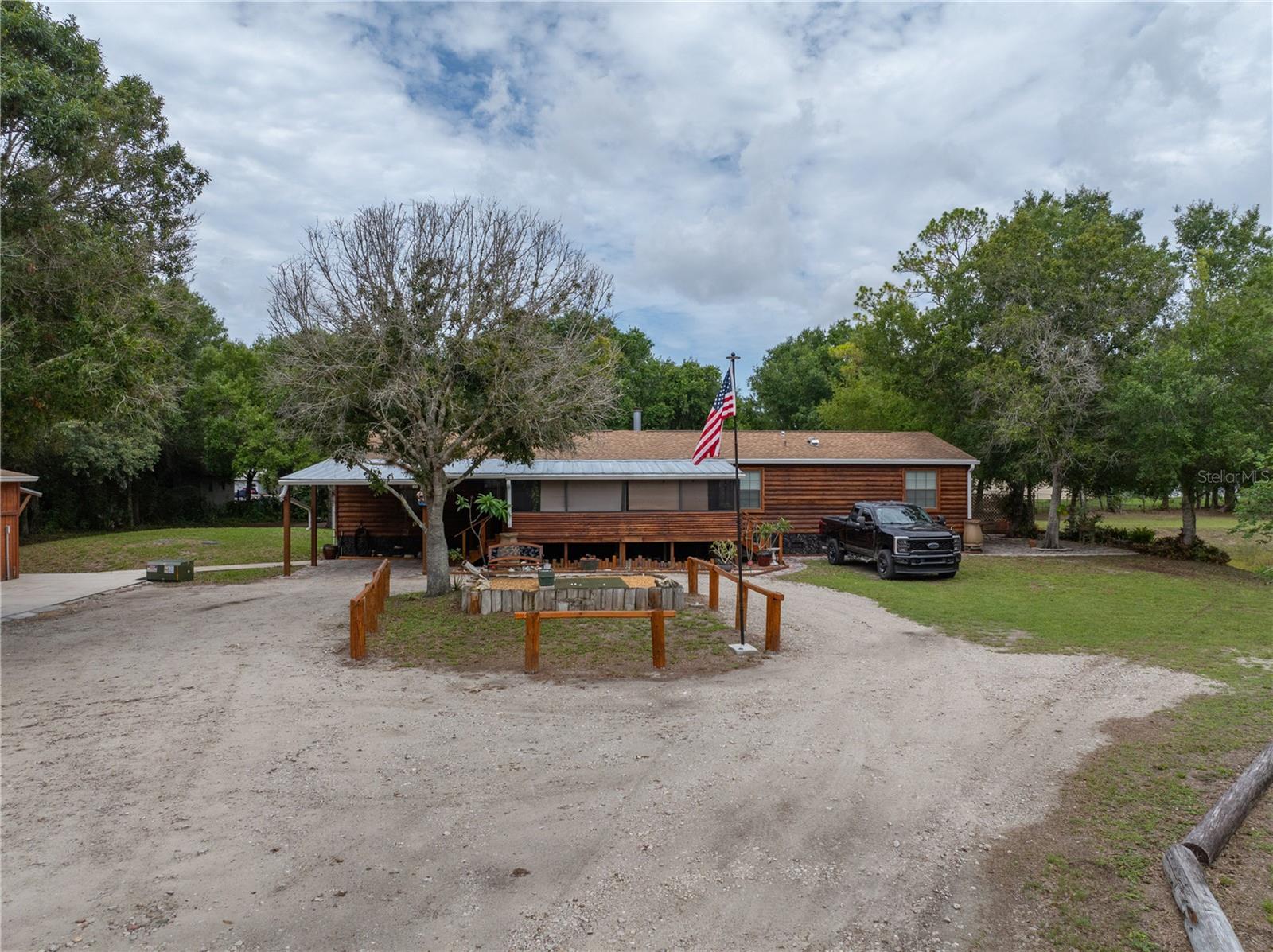 Photo of 17021 SHELBY LANE NORTH FORT MYERS FL 33917