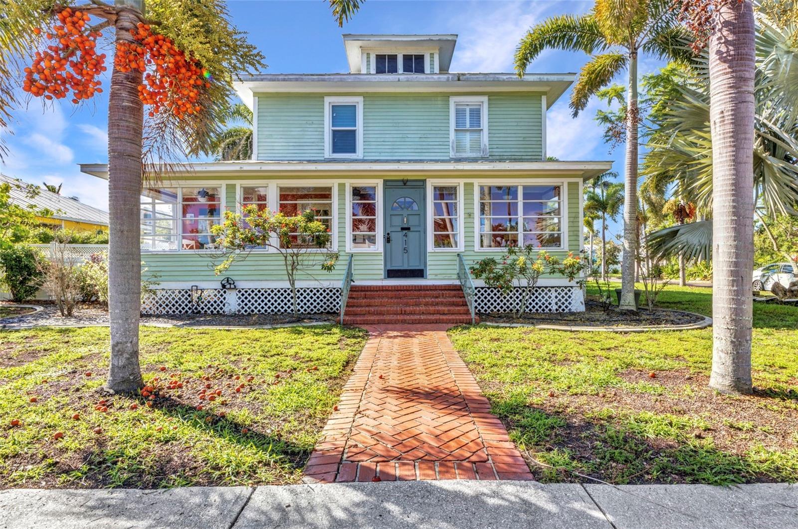 Photo of 415 W MARION AVENUE PUNTA GORDA FL 33950