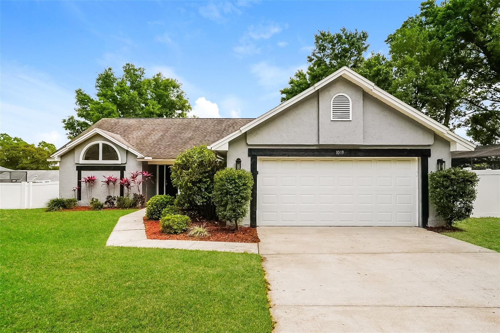 Photo of 1019 RIDGEFIELD DRIVE VALRICO FL 33594
