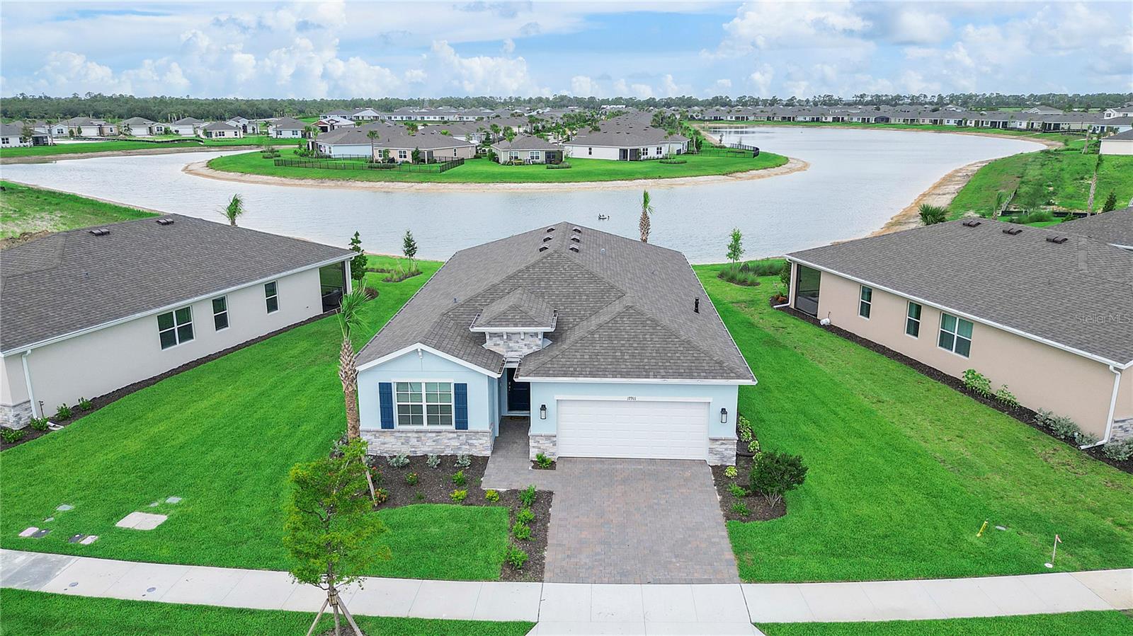 Photo of 17911 SHADE TREE LOOP PUNTA GORDA FL 33982