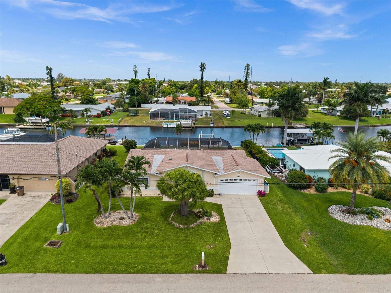 Photo of 4402 SE 1ST PLACE CAPE CORAL FL 33904