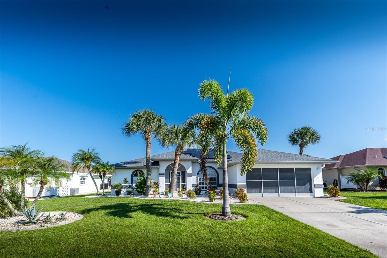 Photo of 538 W CASHEW PUNTA GORDA FL 33955