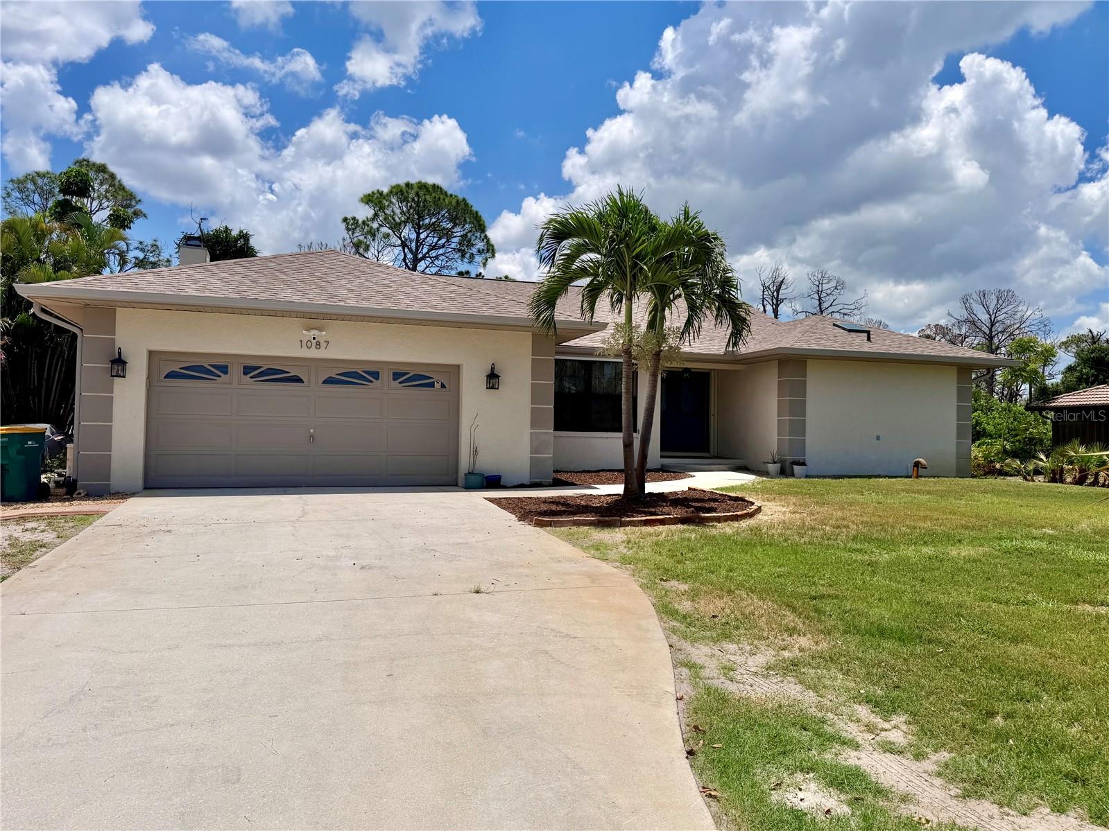 Photo of 1087 BAY HARBOR DRIVE ENGLEWOOD FL 34224