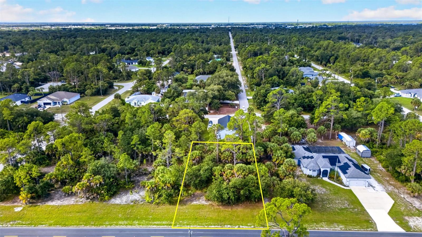 Photo of 18303 HILLSBOROUGH BOULEVARD PORT CHARLOTTE FL 33954