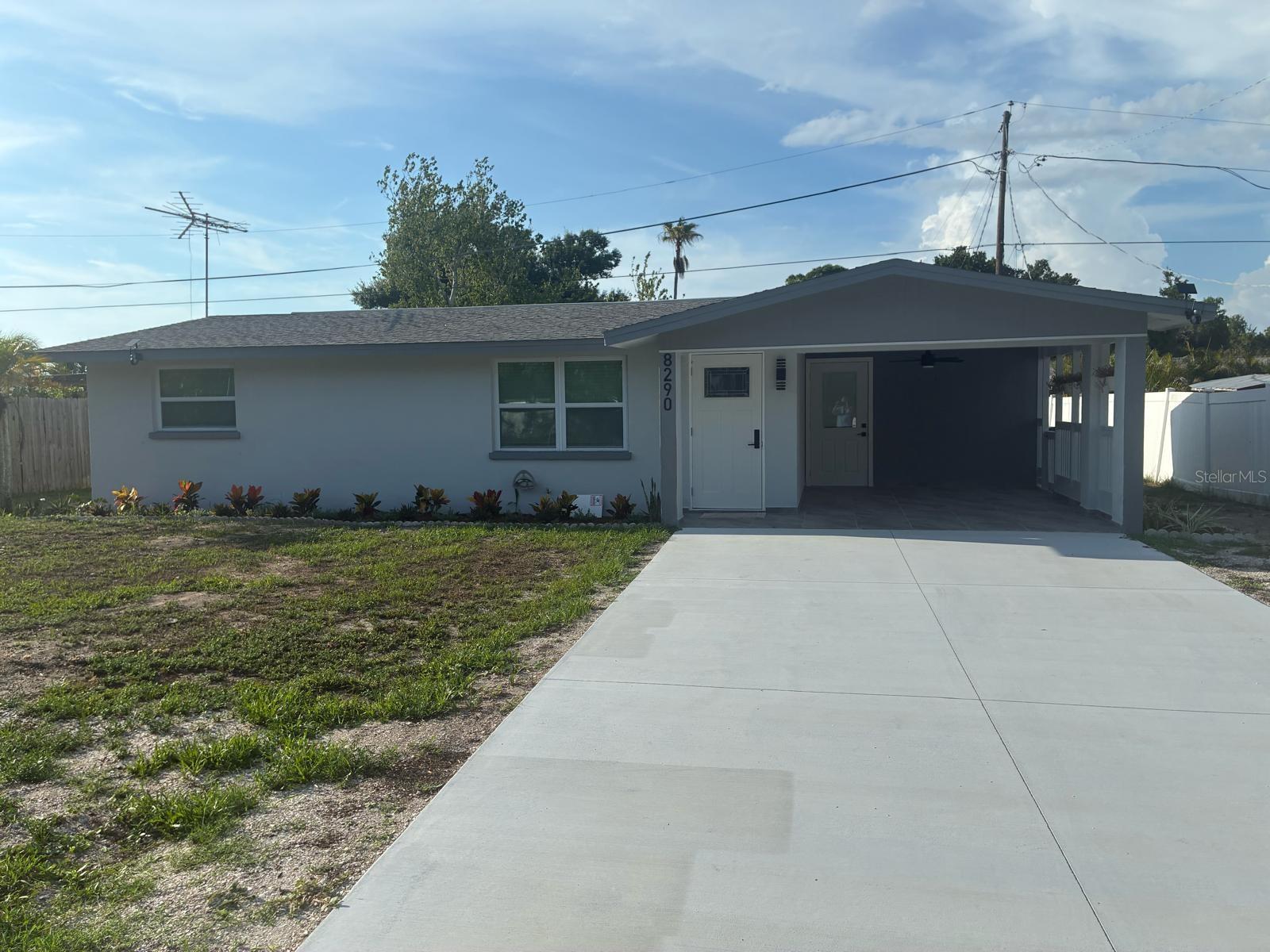 Photo of 8290 OSPREY ROAD ENGLEWOOD FL 34224