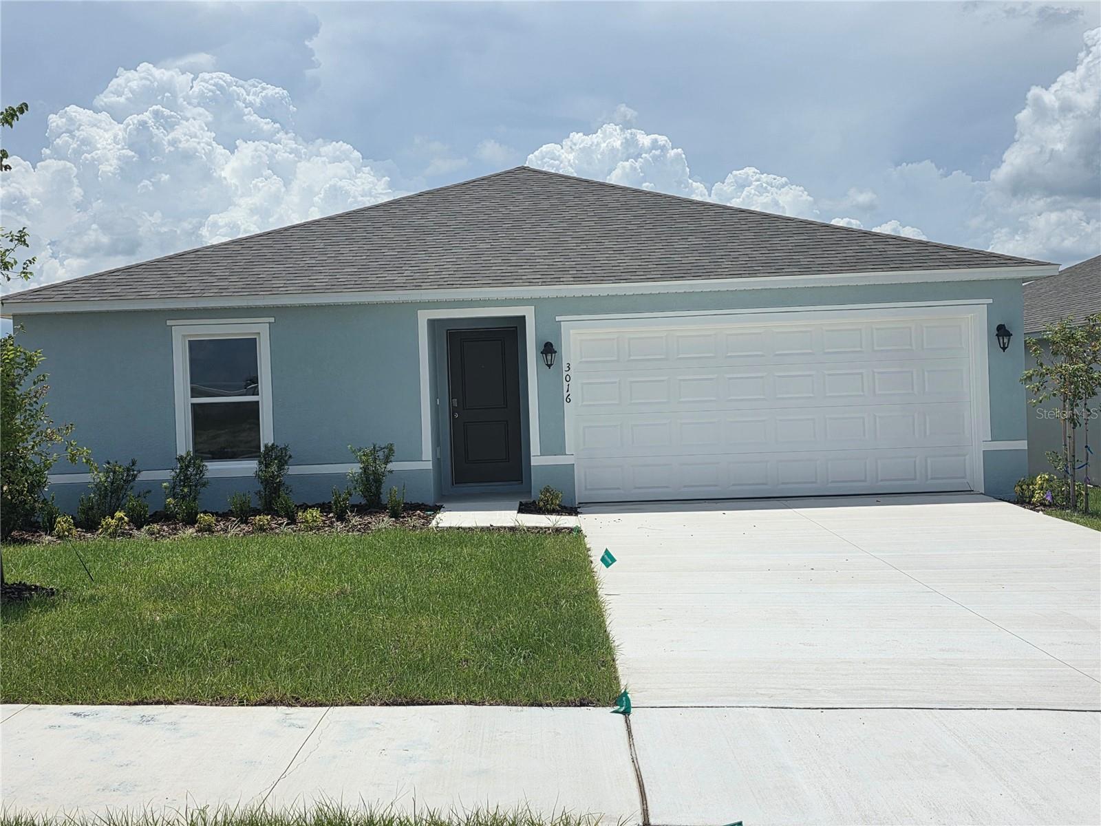 Photo of 3016 CASCADE CIRCLE LAKE WALES FL 33898