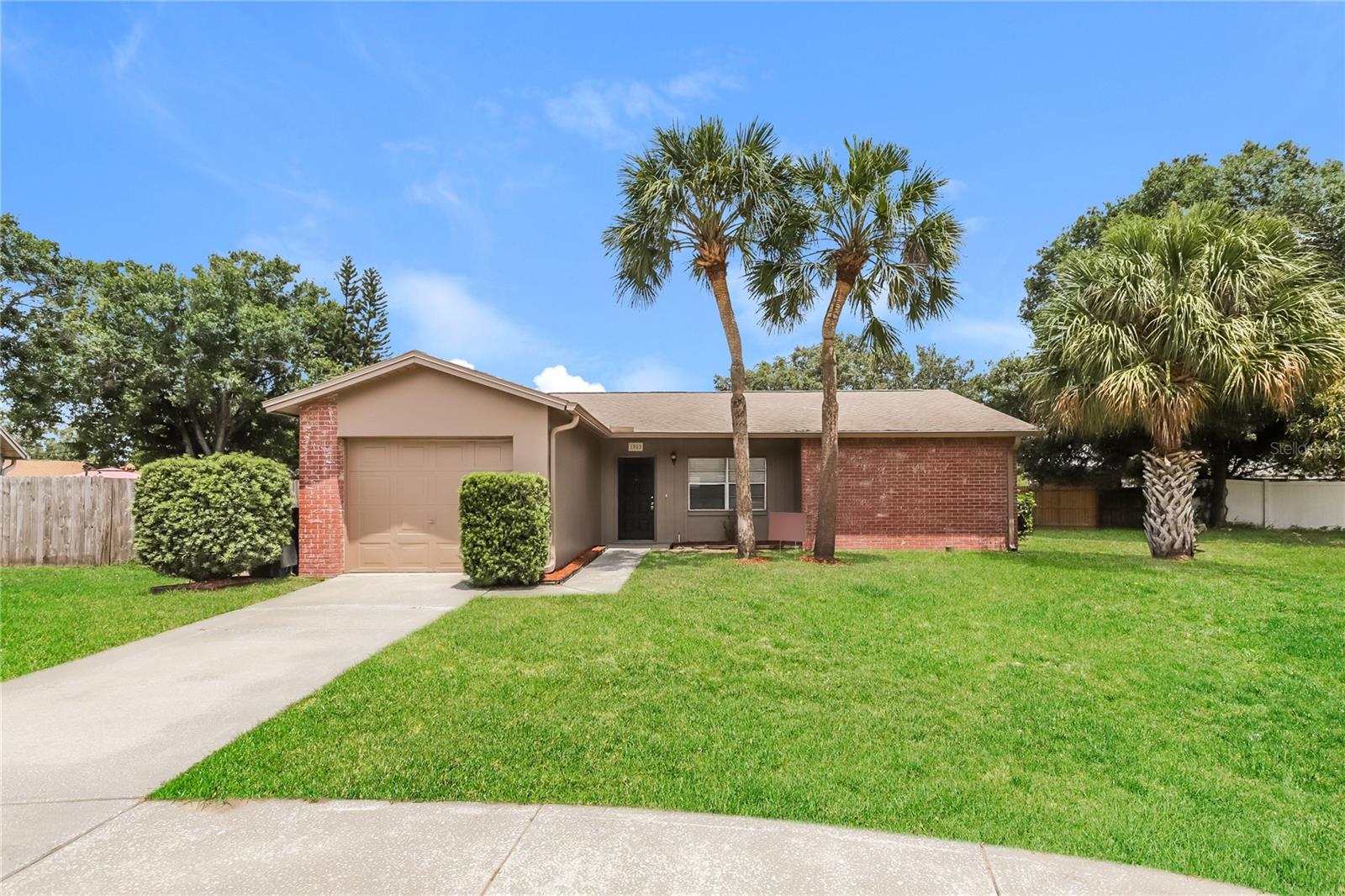 Photo of 1002 PINEHAVEN COURT BRANDON FL 33511