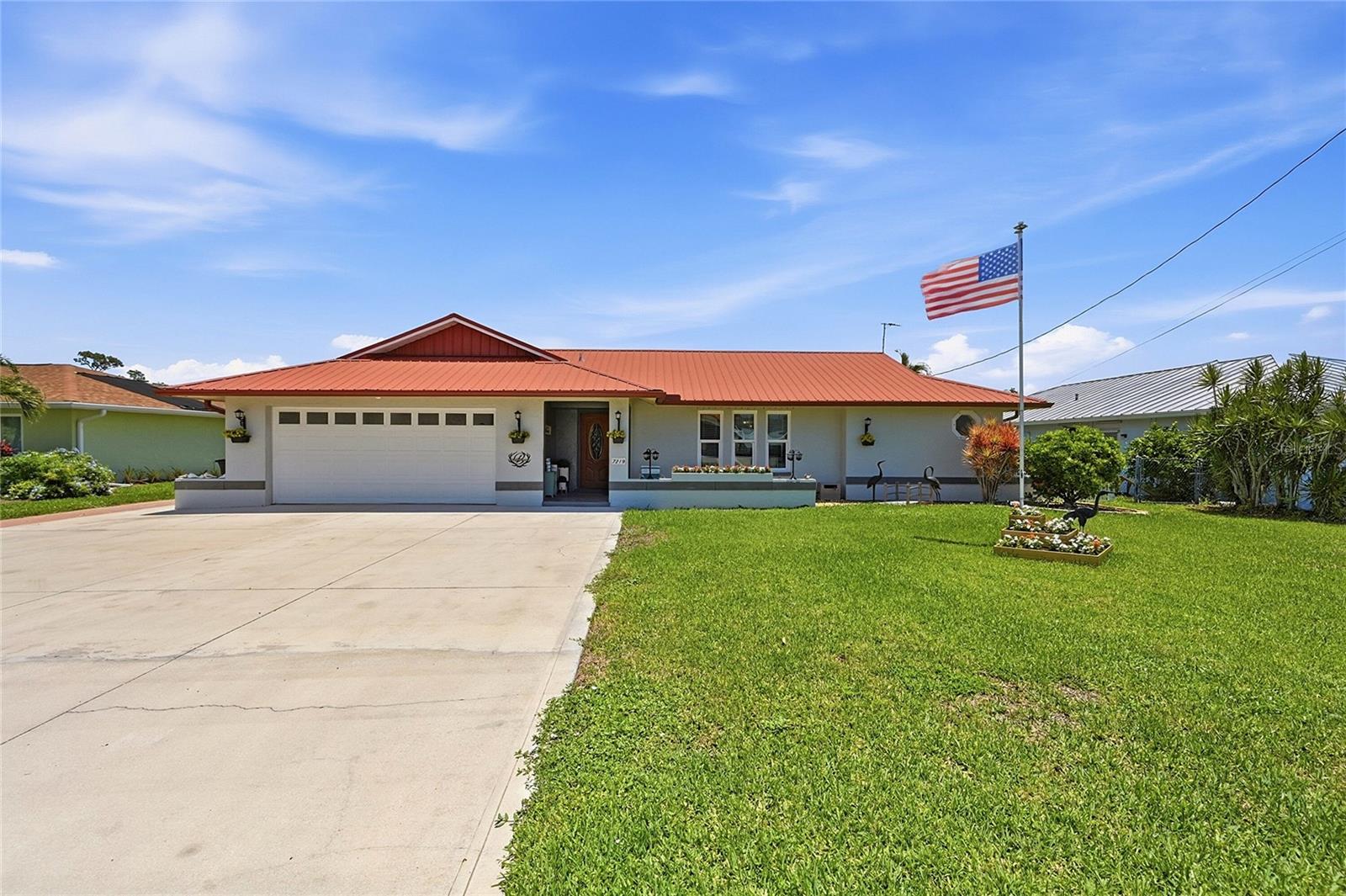 Photo of 7219 REYMOOR DRIVE NORTH FORT MYERS FL 33917