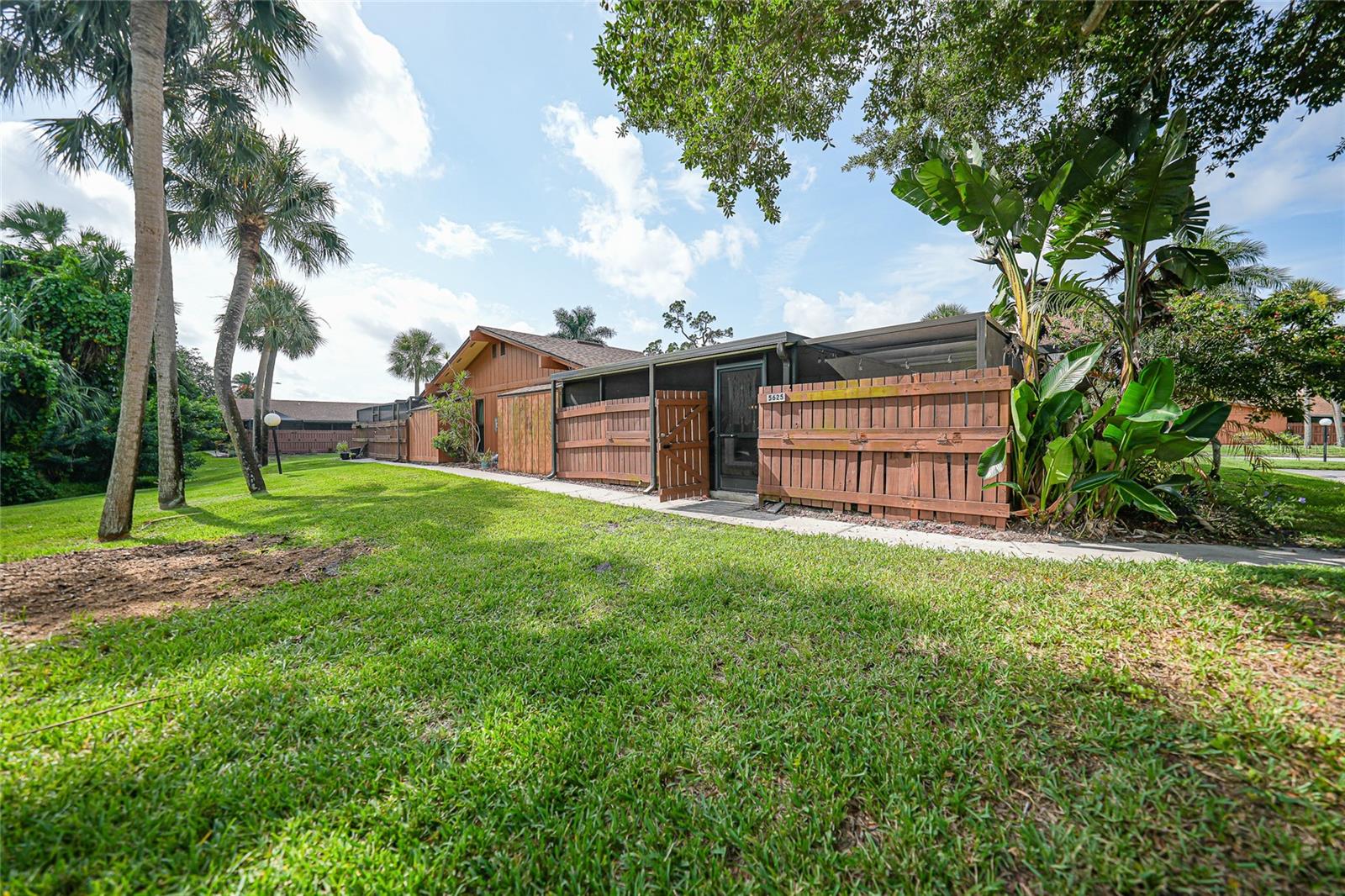 Photo of 5625 FOXLAKE DRIVE NORTH FORT MYERS FL 33917