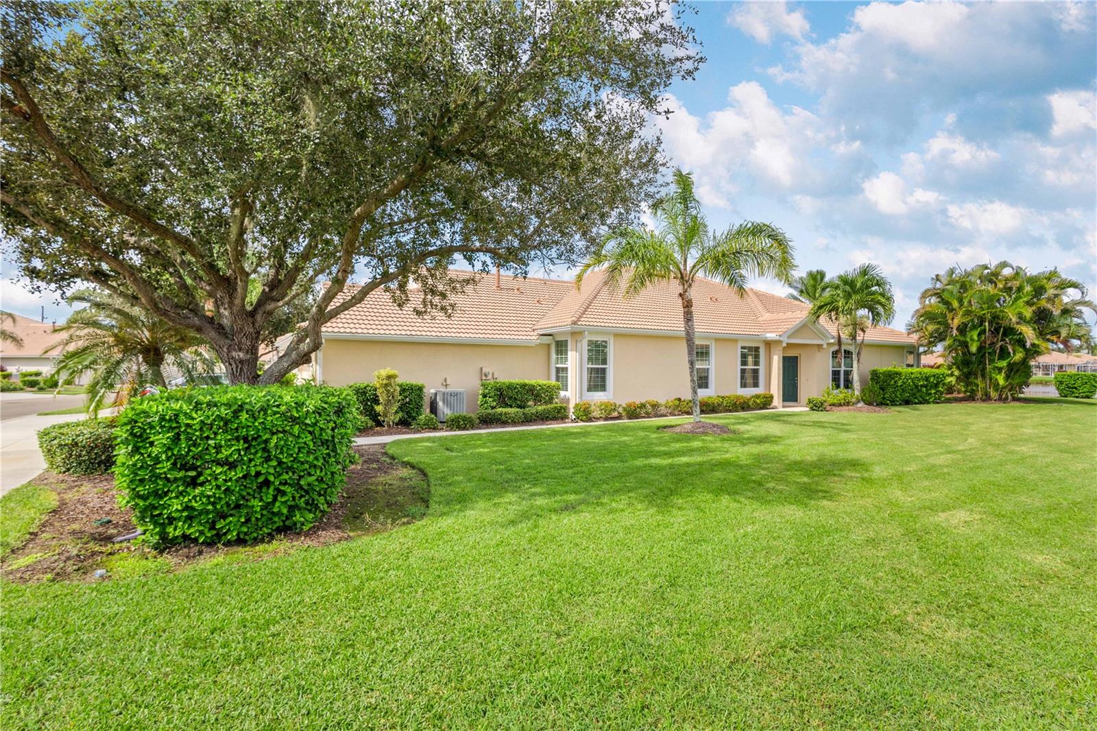 Photo of 5064 WHISPERING OAKS DRIVE NORTH PORT FL 34287