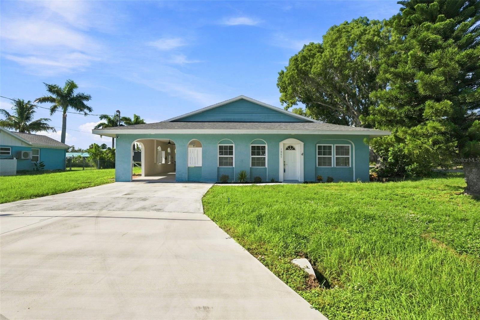 Photo of 1005 ALSTON LANE ENGLEWOOD FL 34223