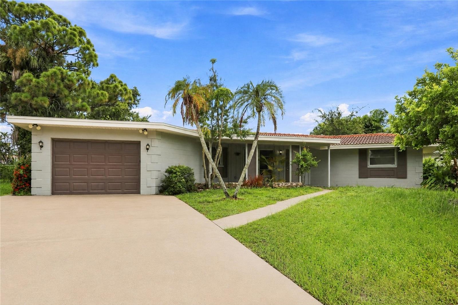 Photo of 131 DEGAS DRIVE NOKOMIS FL 34275