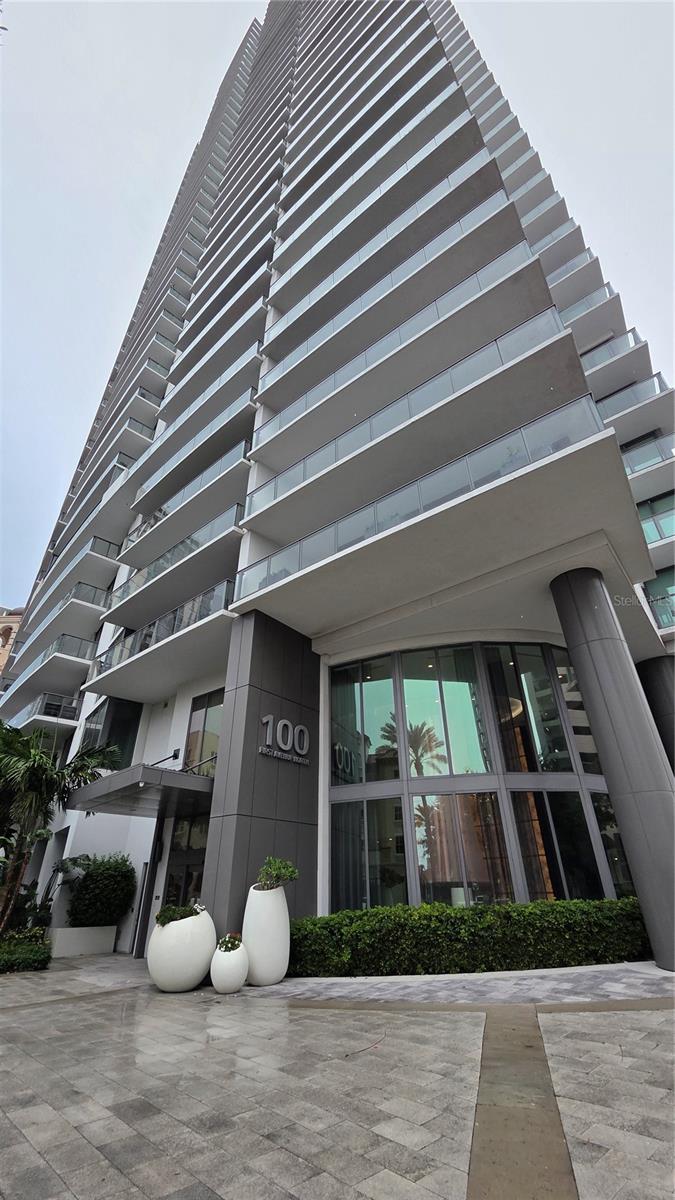 Photo of 100 1ST AVENUE #2406 ST PETERSBURG FL 33701