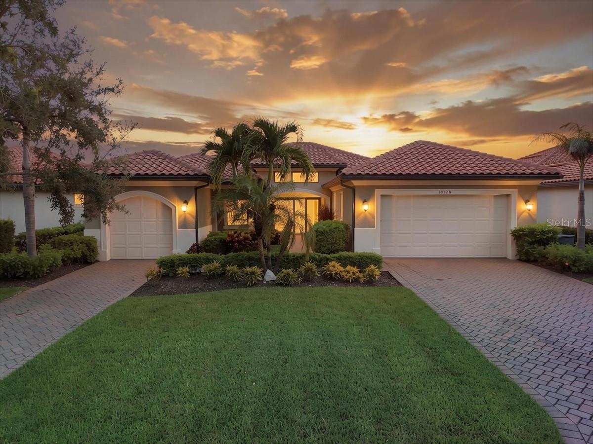 Photo of 10120 BELCREST BOULEVARD FORT MYERS FL 33913