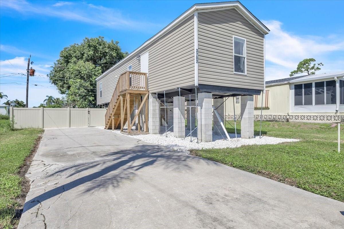 Photo of 3702 DUNREATH ROAD PORT CHARLOTTE FL 33953