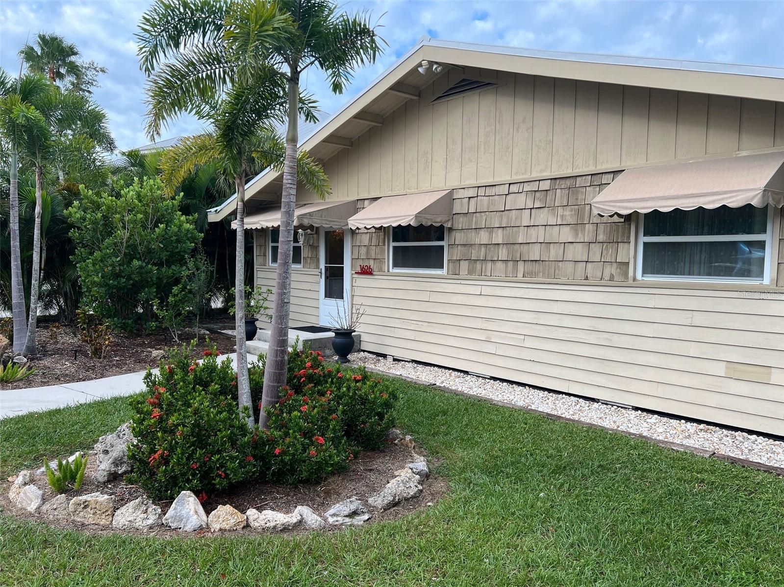 Photo of 1626 NEW POINT COMFORT ROAD ENGLEWOOD FL 34223