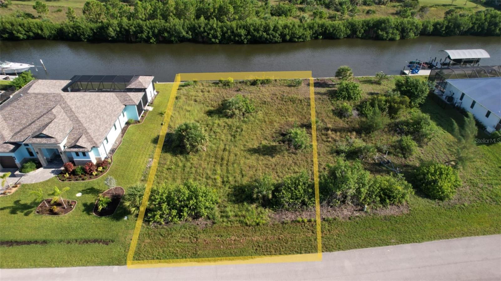Photo of 15076 LEIPZIG CIRCLE PORT CHARLOTTE FL 33981