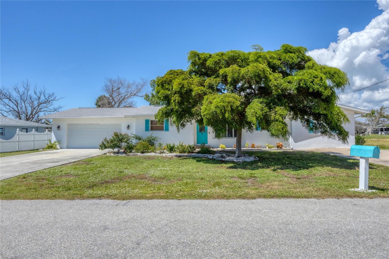 Photo of 1944 PENNSYLVANIA AVENUE ENGLEWOOD FL 34224