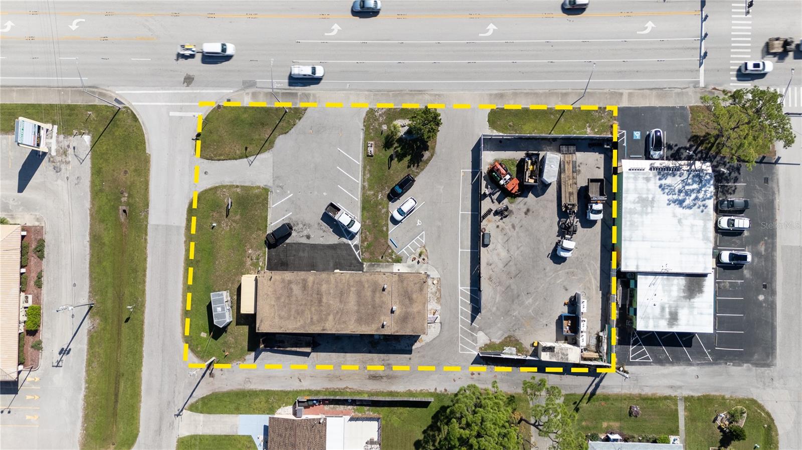 Photo of 334 S INDIANA AVENUE ENGLEWOOD FL 34223