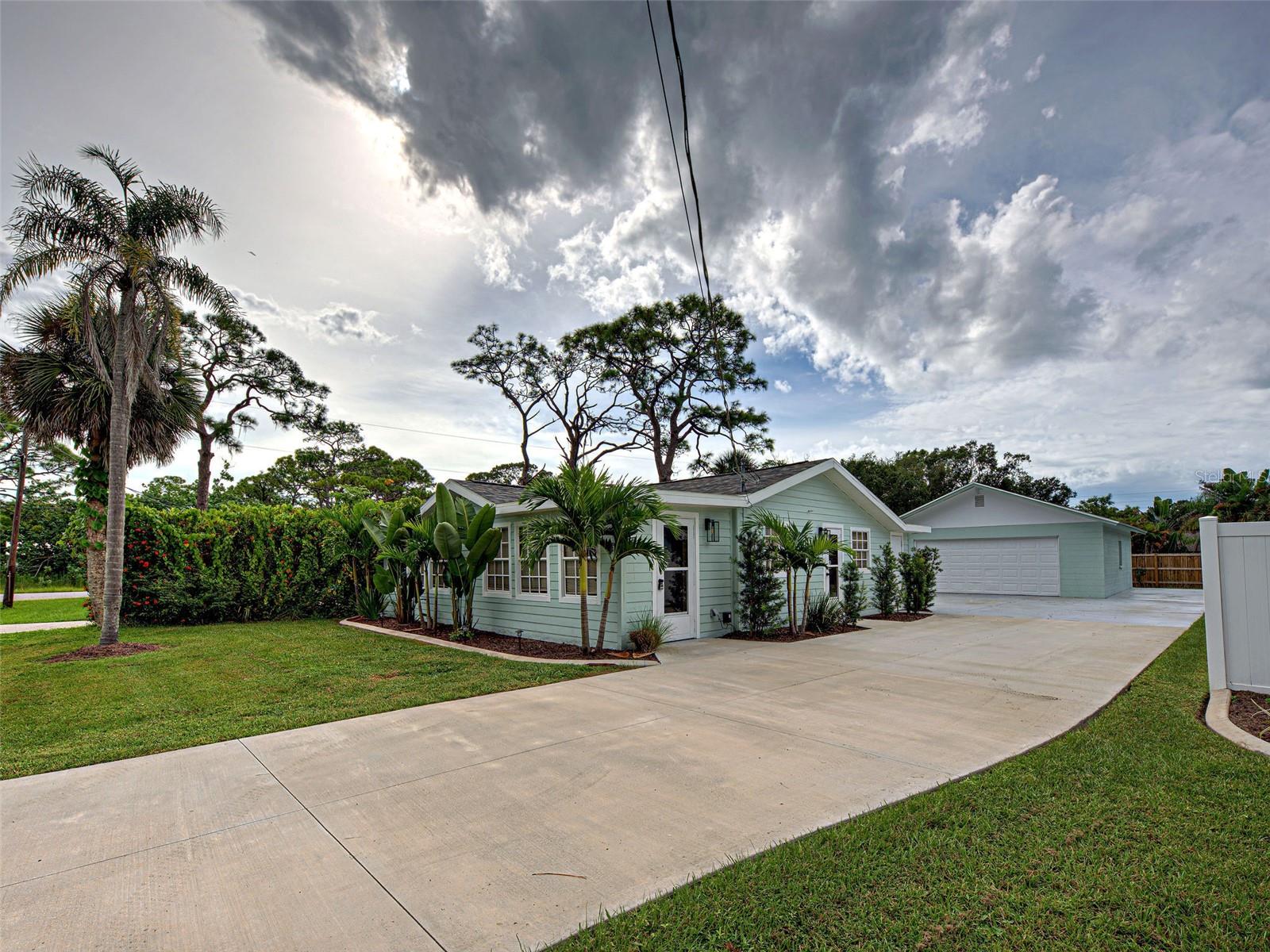 Photo of 415 YALE STREET ENGLEWOOD FL 34223