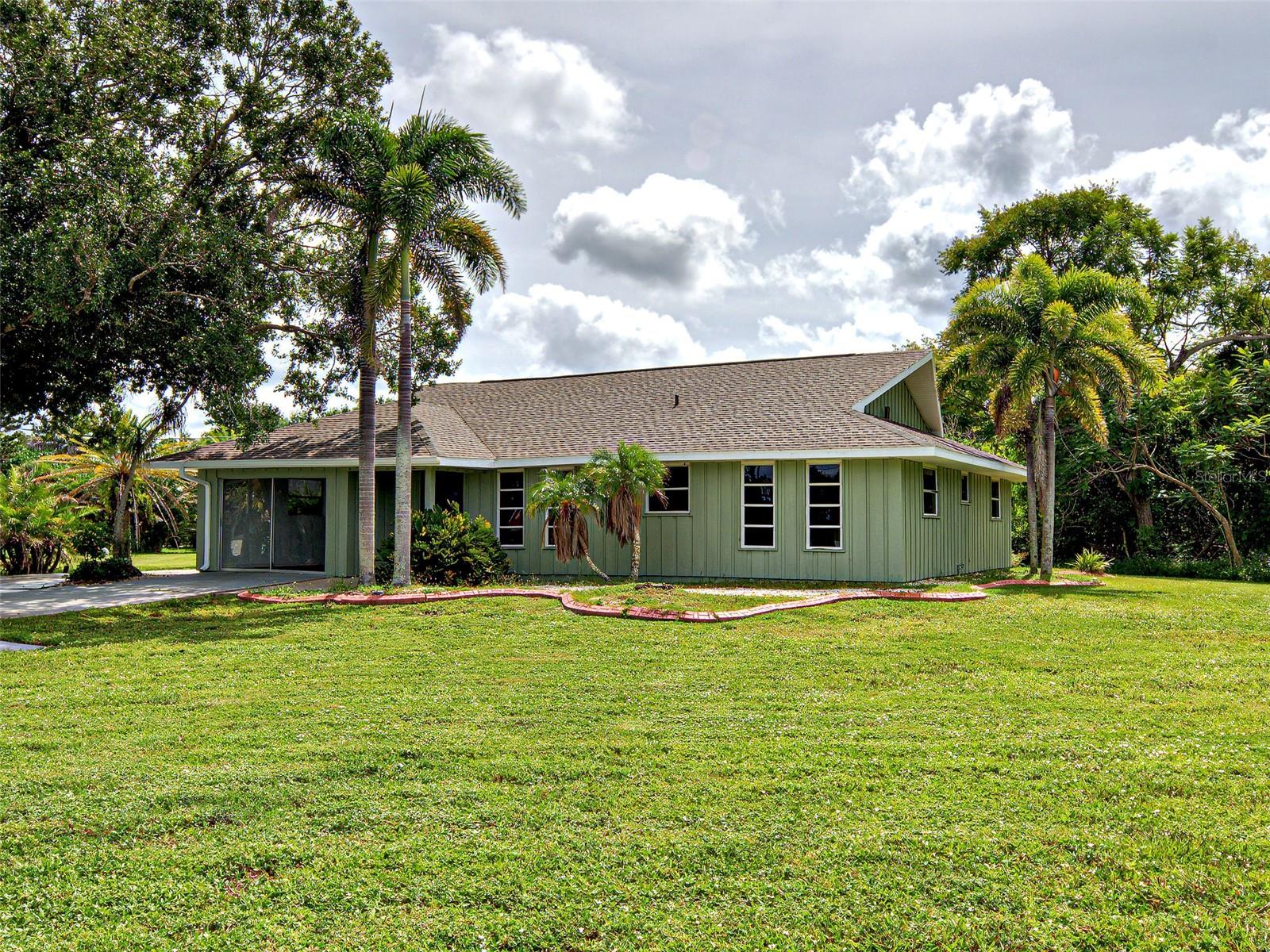 Photo of 425 MORRISON AVENUE ENGLEWOOD FL 34223
