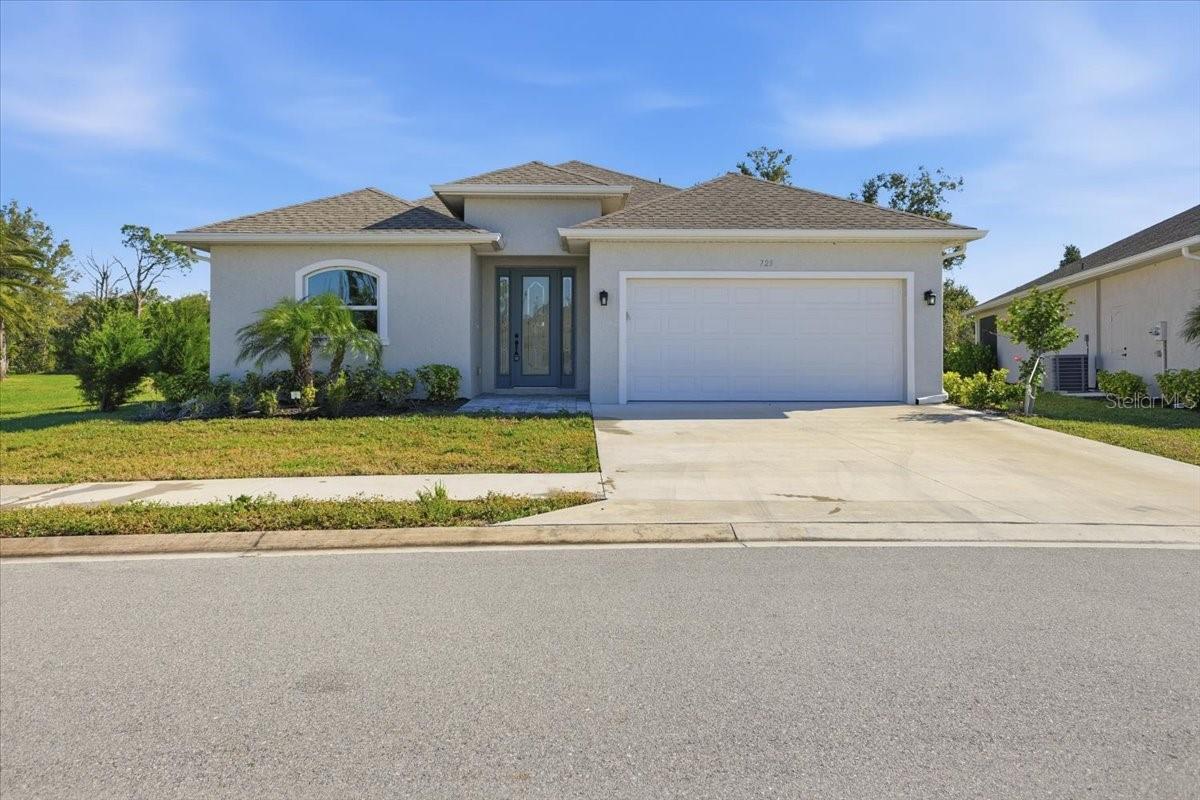 Photo of 725 REDBUD COURT ENGLEWOOD FL 34223