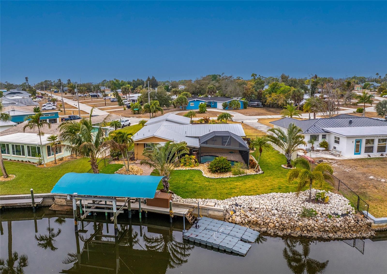 Photo of 2186 OYSTER CREEK DRIVE ENGLEWOOD FL 34224