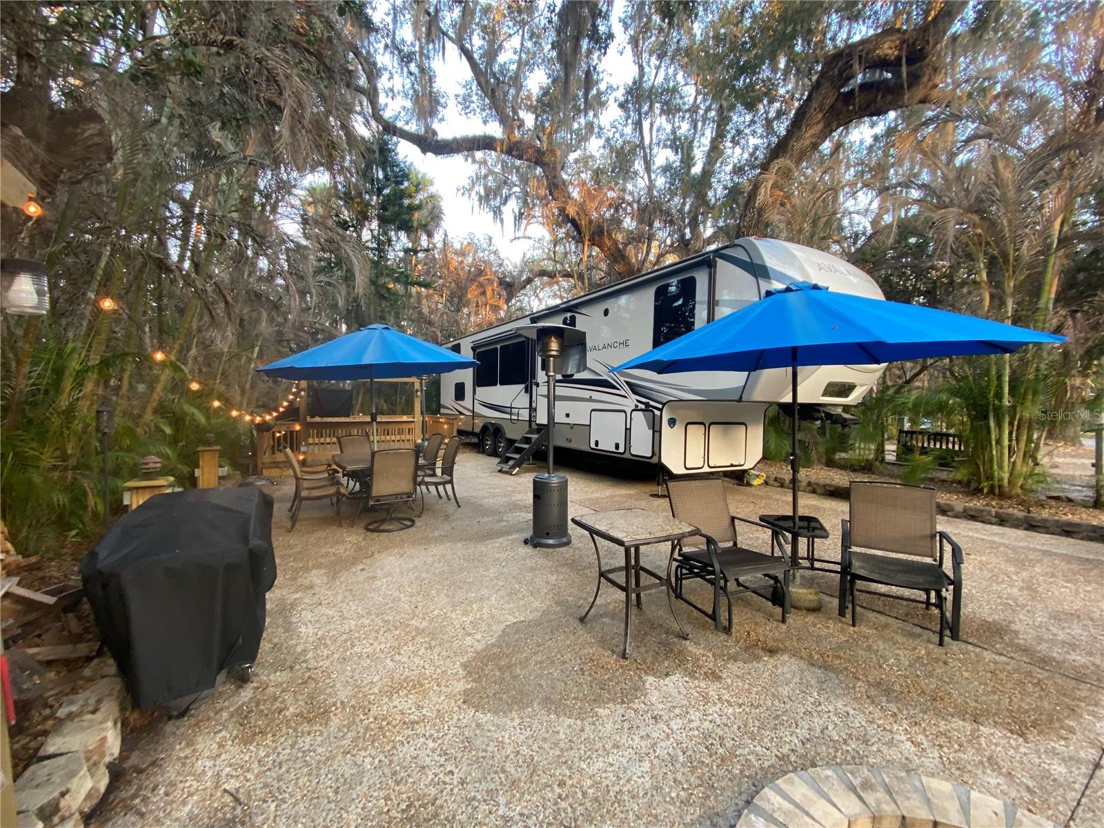 Photo of 313 GATOR ALLEY LAKE WALES FL 33898