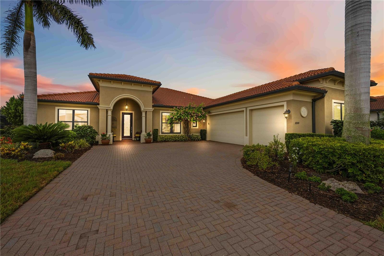 Photo of 10944 BULLRUSH DRIVE VENICE FL 34293