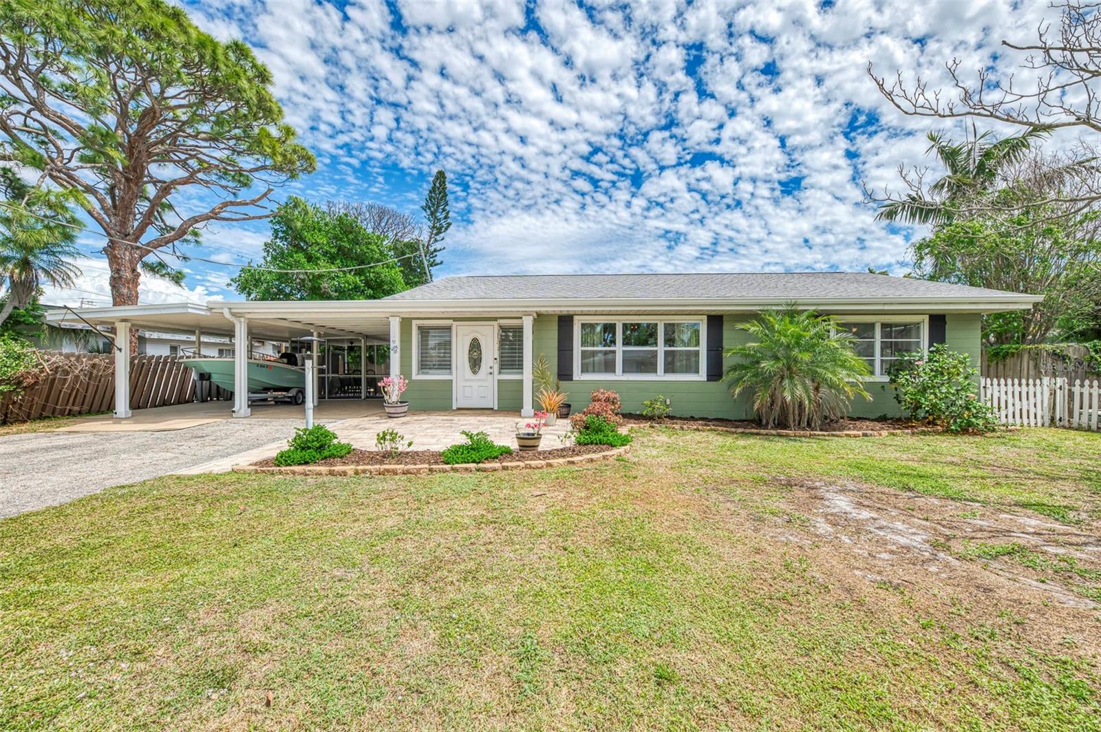 Photo of 71 WINSON AVENUE ENGLEWOOD FL 34223