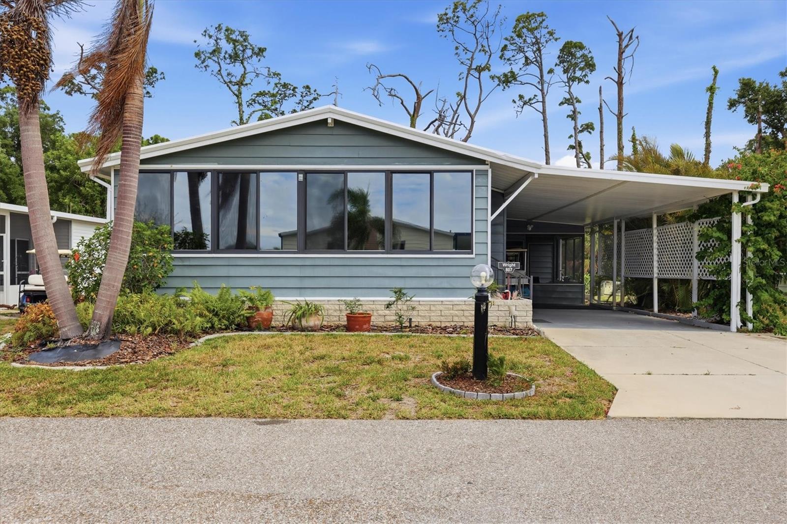 Photo of 807 SEABROOKE DRIVE ENGLEWOOD FL 34223