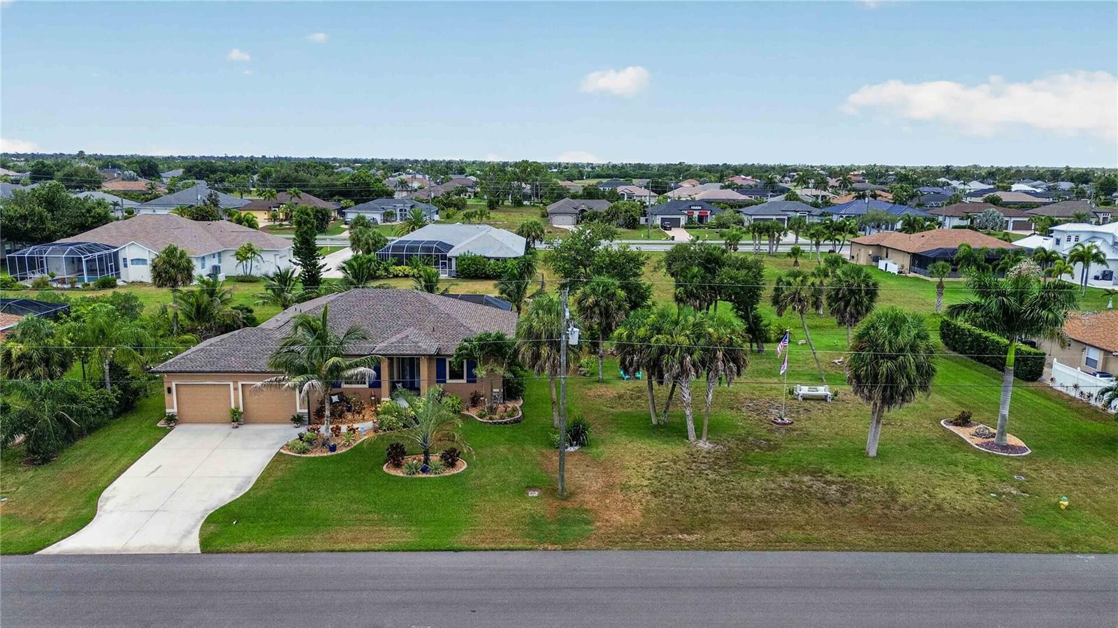 Photo of 227 LONG MEADOW LANE ROTONDA WEST FL 33947