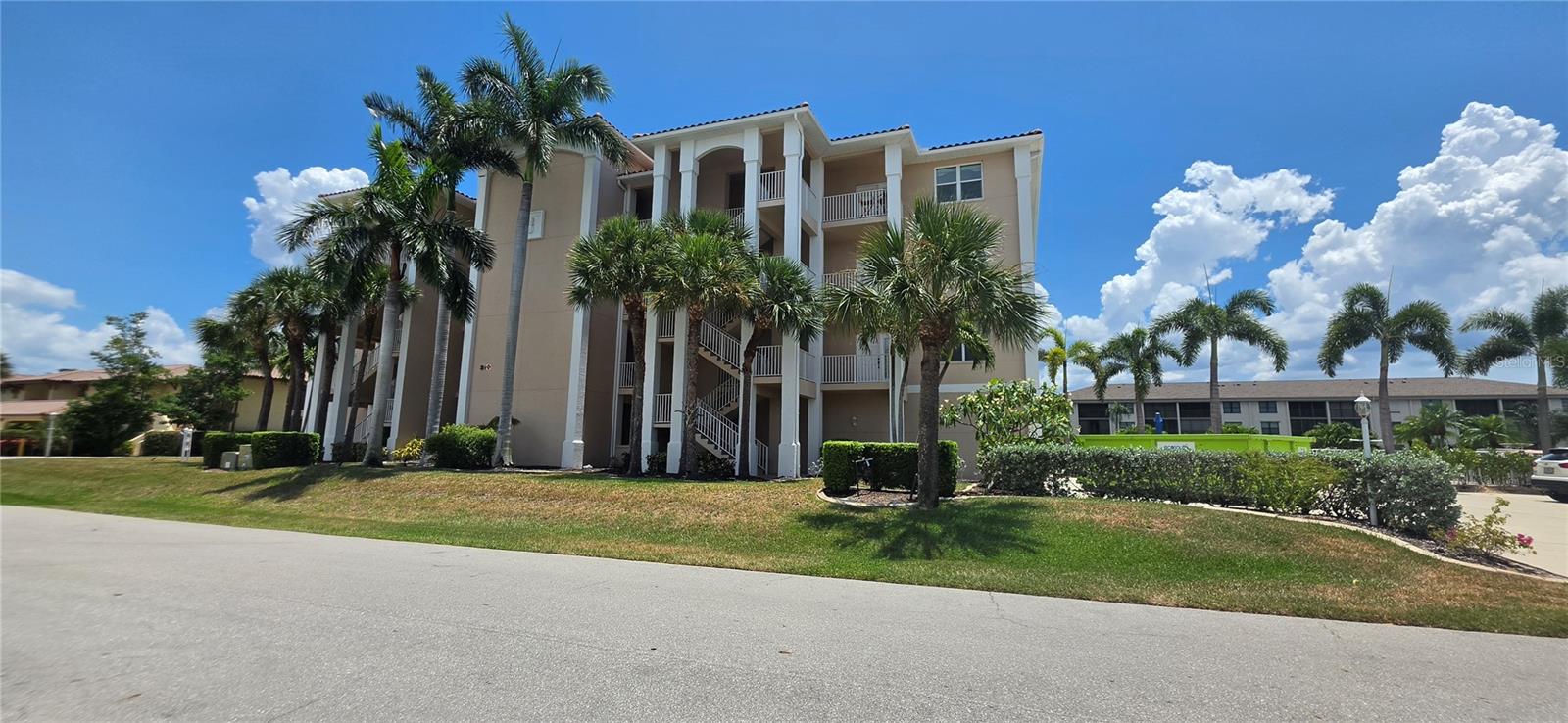 Photo of 222 LEWIS CIRCLE #142 PUNTA GORDA FL 33950